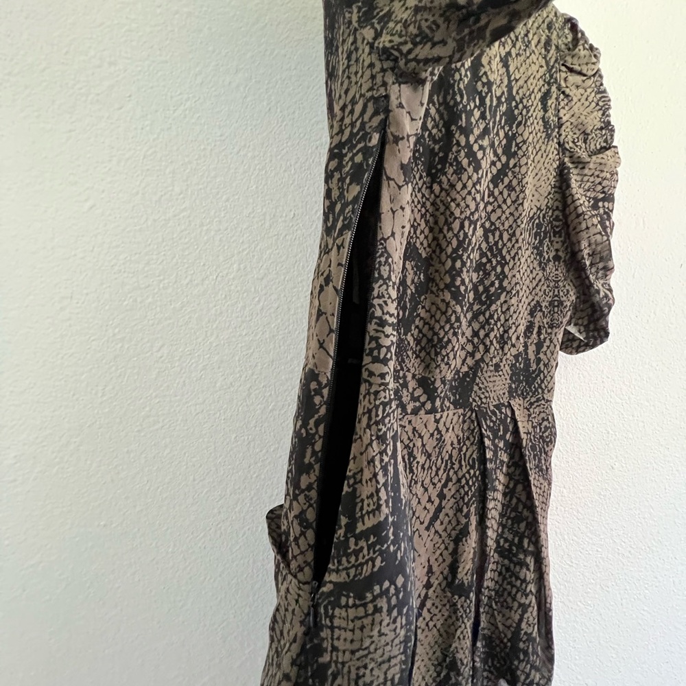WHISTLE DRESS! - Picture 6 of 6